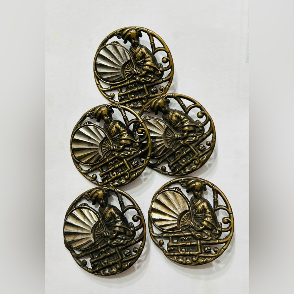 Vintage Gold Tone Asian Inspired Brooch Set